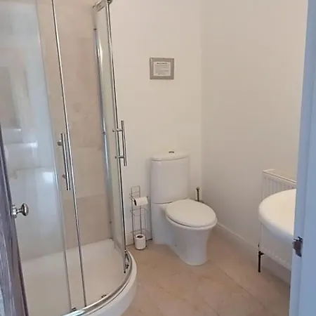 بيت للعطل Tinnakilly Lodge, Spaciously Luxurious Near Wicklow *