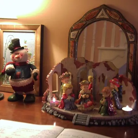 Tinnakilly Lodge, Spaciously Luxurious Near Wicklow بيت للعطل *