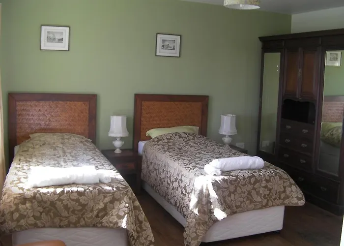 Nyaraló Tinnakilly Lodge, Spaciously Luxurious Near Wicklow
